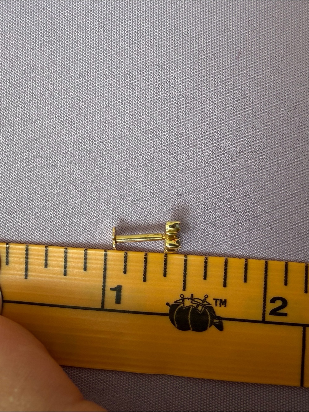 18KT Gold -  Floral Clear Stone Single Stud Earring - Picture 5 of 6